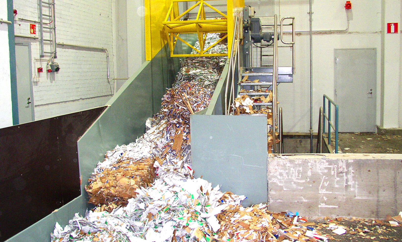 Reject conveyor is an example of the equipment Tamtron supplies for the paper and wood processing industry